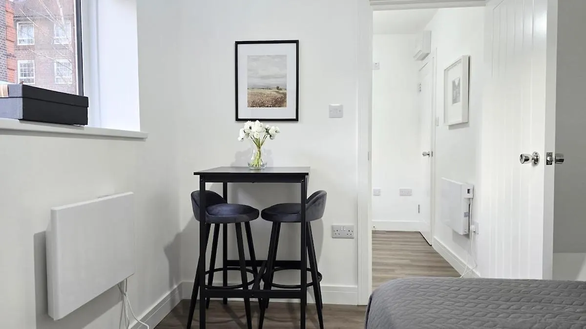 Central Studio In Old Street 1 London Apartment